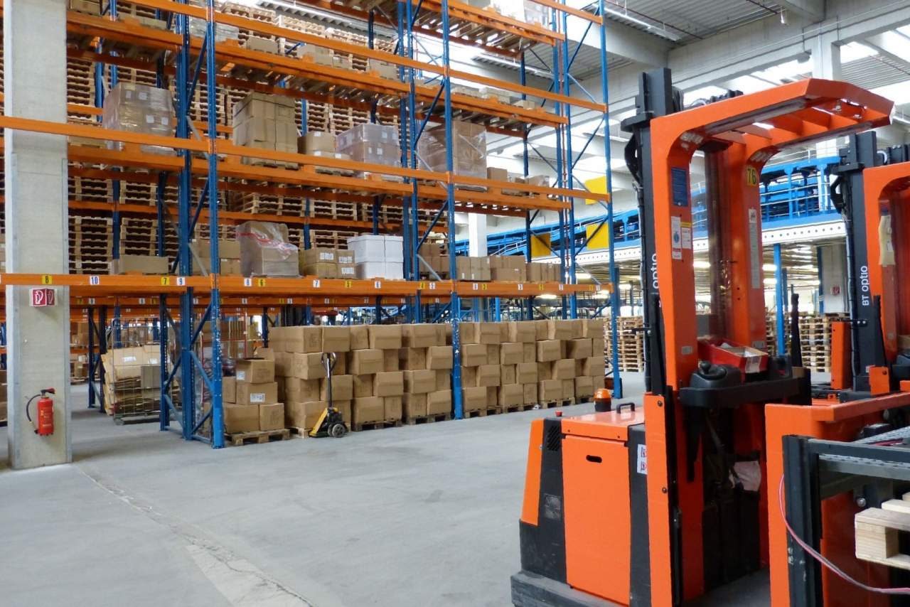 HP Elevación: Empresa especializada en carretillas elevadoras eléctricas en España