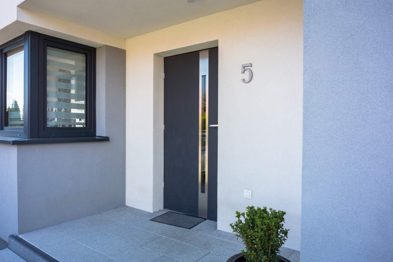 ¿Es mejor una puerta blindada o puerta acorazada para el hogar?