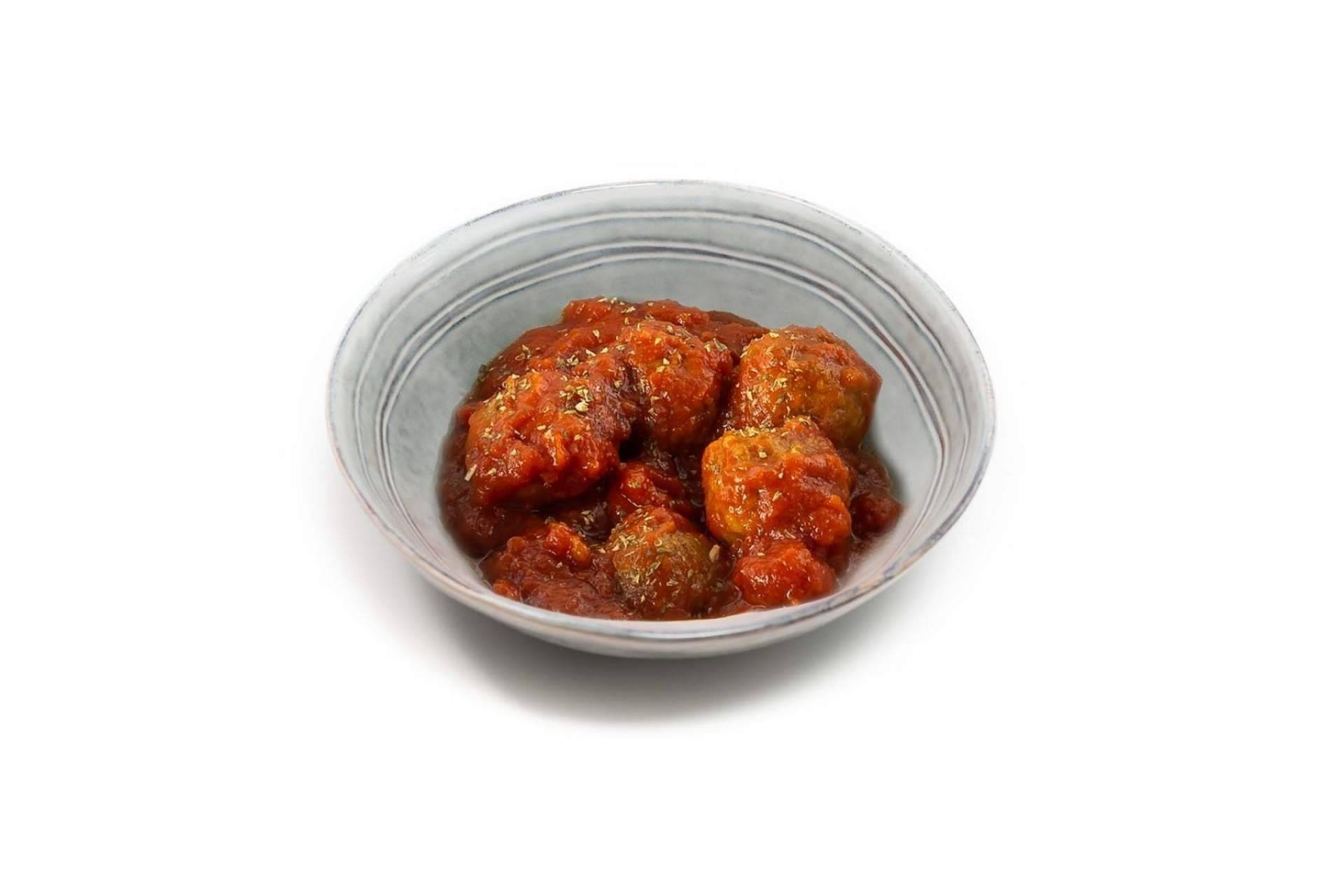 Gran variedad de platos en la compañía de comida a domicilio VENTUM, que recupera las añoradas recetas de comida de la abuela