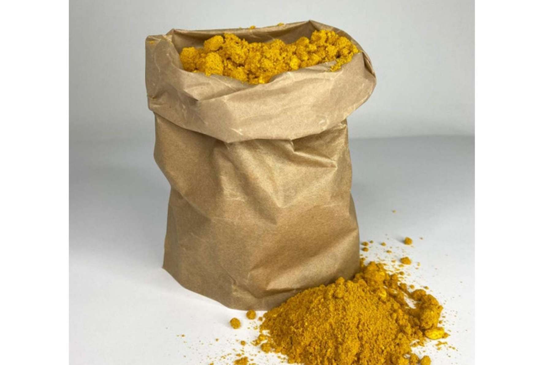 Cúrcuma y levadura nutricional de Mediterranean Superfoods, la empresa líder en venta online de superalimentos ecológicos