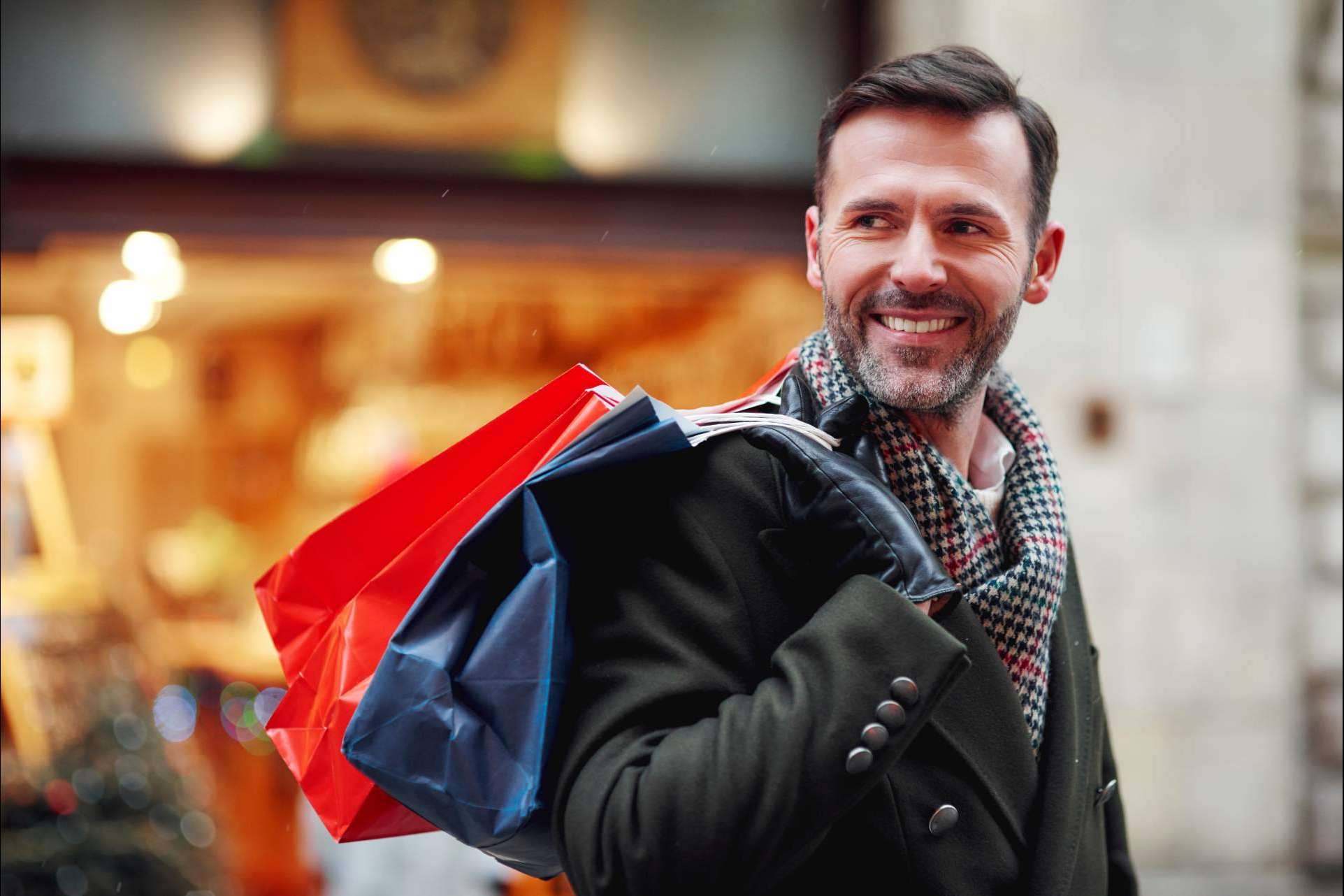 CLOTHESLG se considera la tienda de ropa de hombre por excelencia