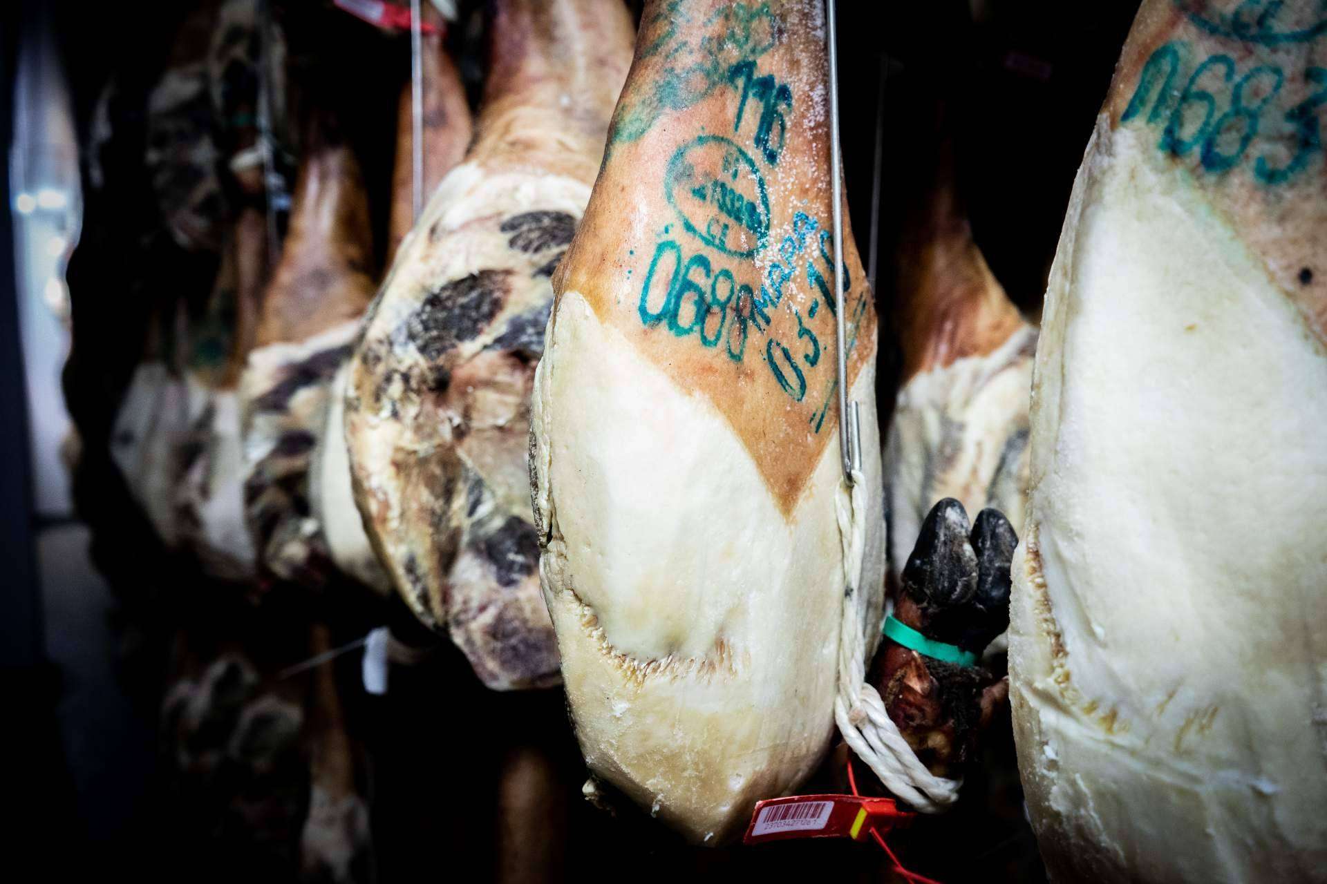 ¿Cuáles son los beneficios del jamón ibérico de bellota según los expertos?