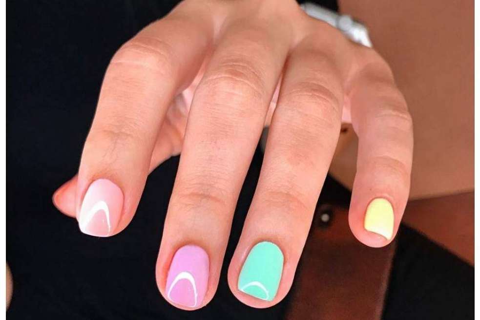 Entre los servicios del salón Luxnail & Beauty se encuentra la manicura rusa, la última tendencia para lucir uñas perfectas