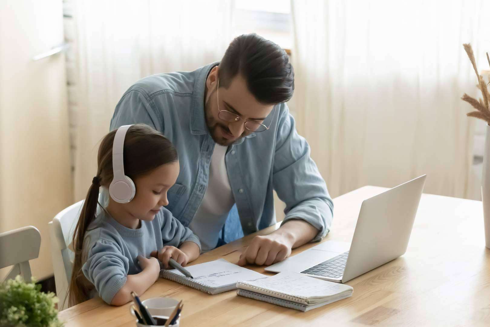 Rosa Serrate ofrece técnicas de estudio para el aprendizaje de los hijos