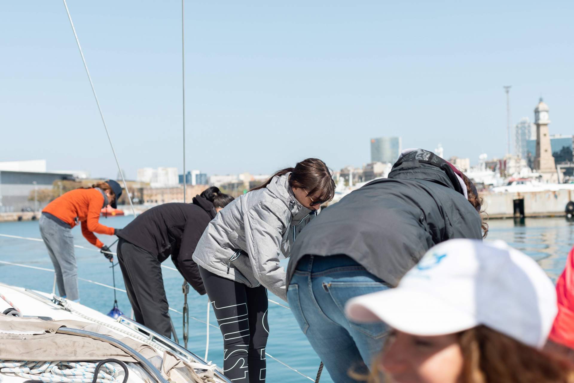 ¿En qué consiste el curso PER a bordo con Alamar Sailing?