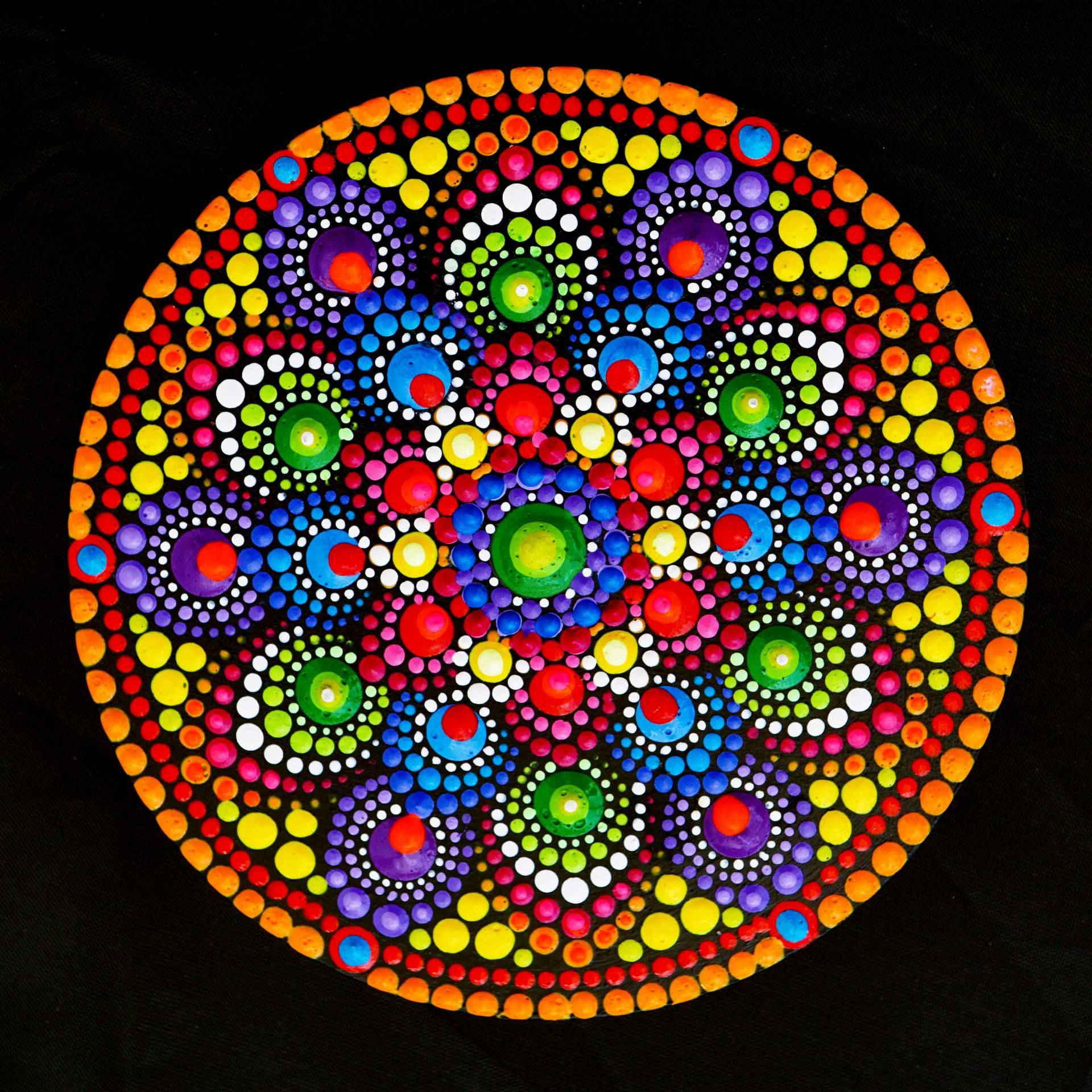 Cristina Flores dispone de una infinidad de posibilidades de cuadros Mandalas en su tienda online