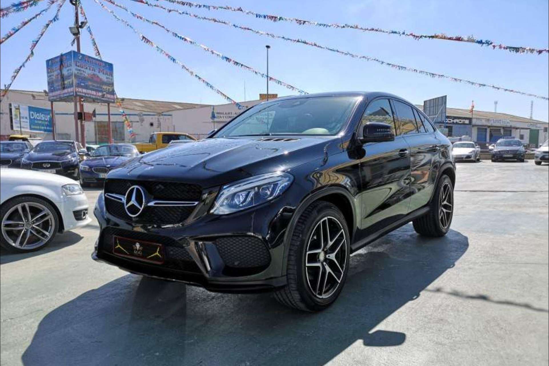 Los amantes de la velocidad ya pueden alquilar Mercedes GLE Coupe o alquilar AUDI R8 Spyder en Rent Car Deluxe