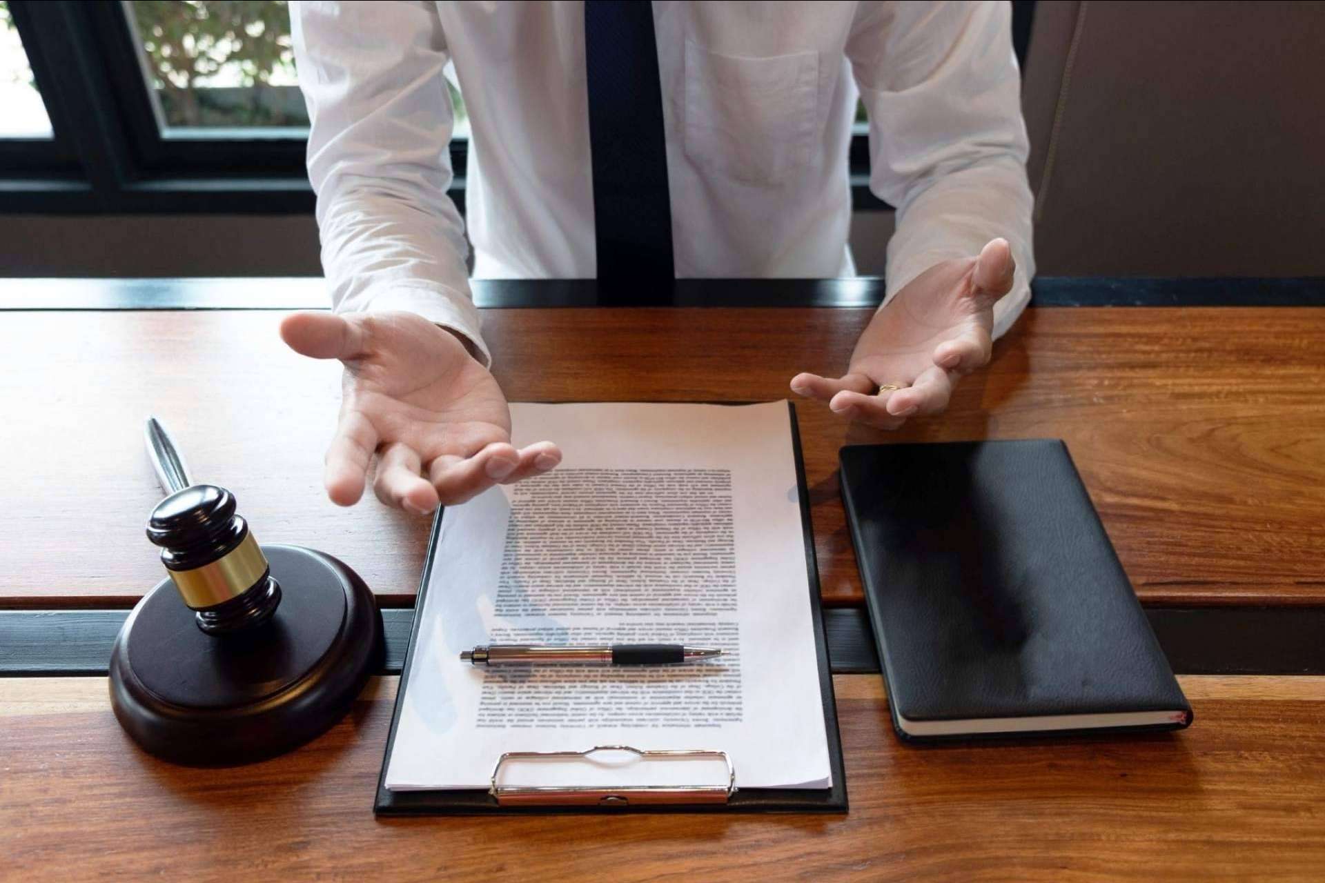 Ackermann & Schwartz Attorneys: la solución para pymes y grandes compañías en servicios de reestructuración de empresas y compras de negocios en distress