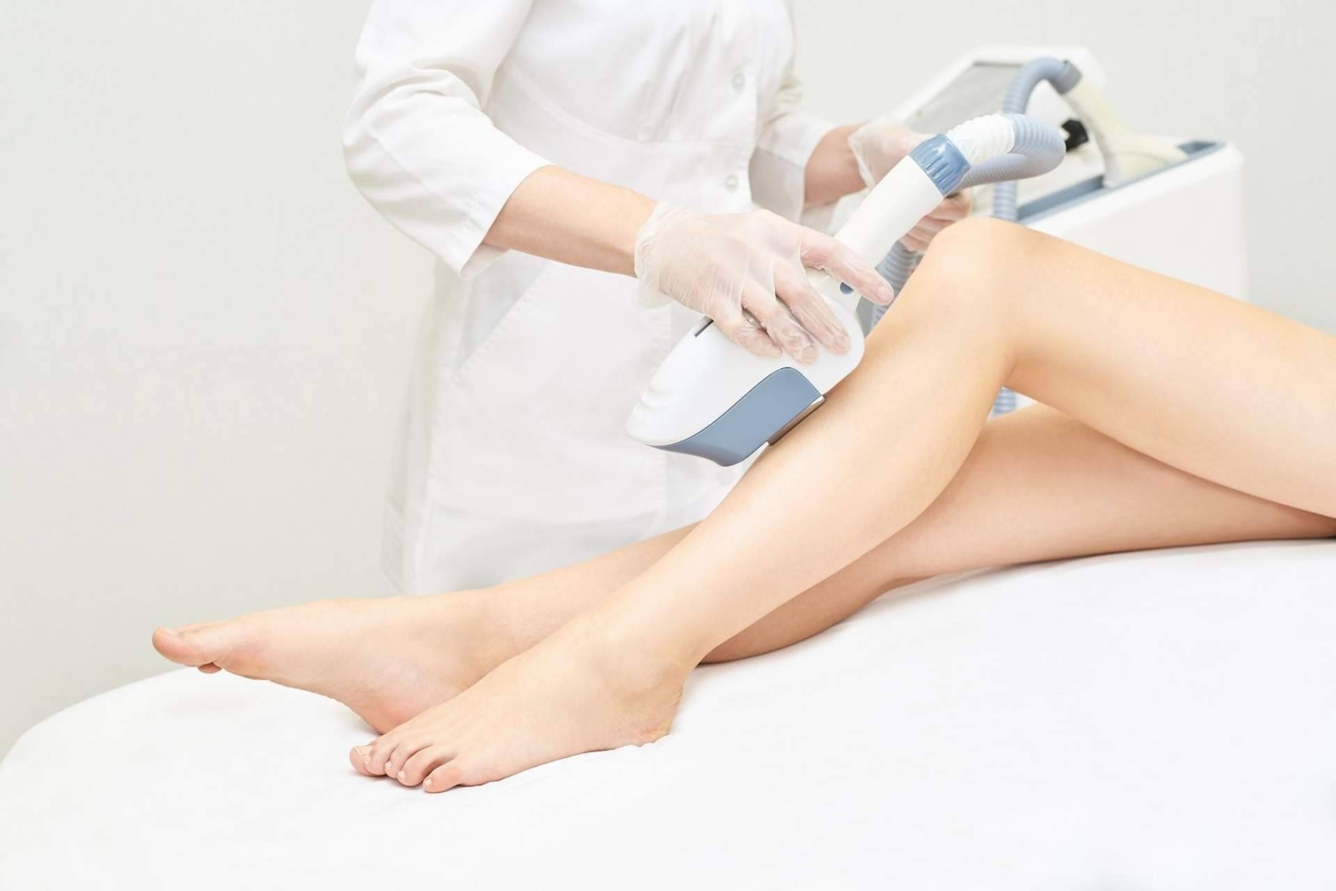 Se estima que las personas se depilan más de 7000 veces a lo largo de la vida. La depilación láser de Broncearte Wellness le pone fin