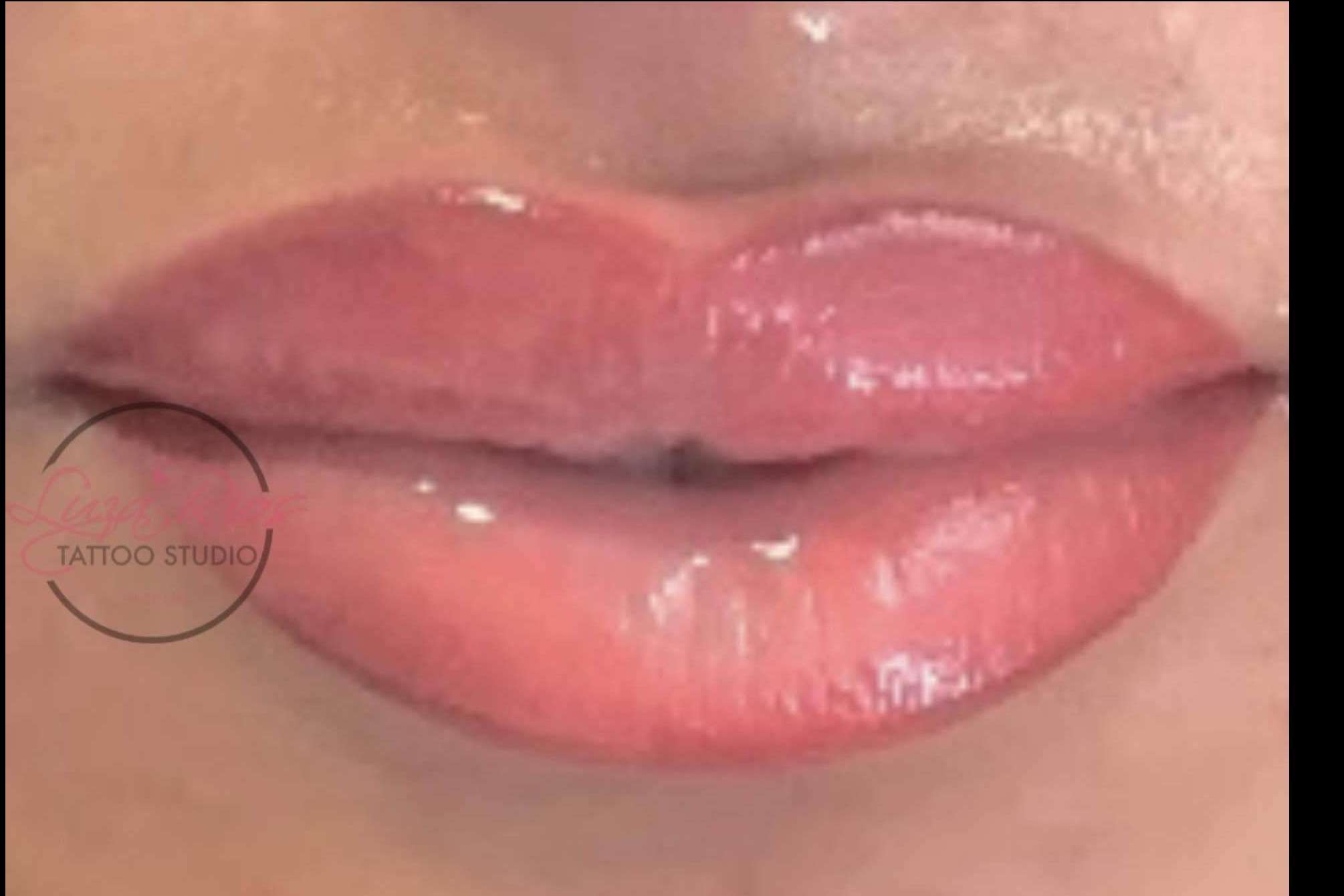 Maquillaje perfecto y natural todos los días gracias a Luza Ríos Tattoo Studio