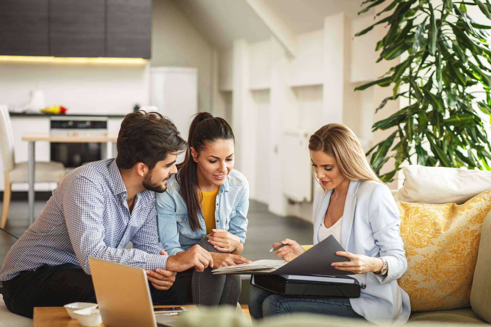 La Casa Agency presenta las ventajas de trabajar con una inmobiliaria en exclusiva