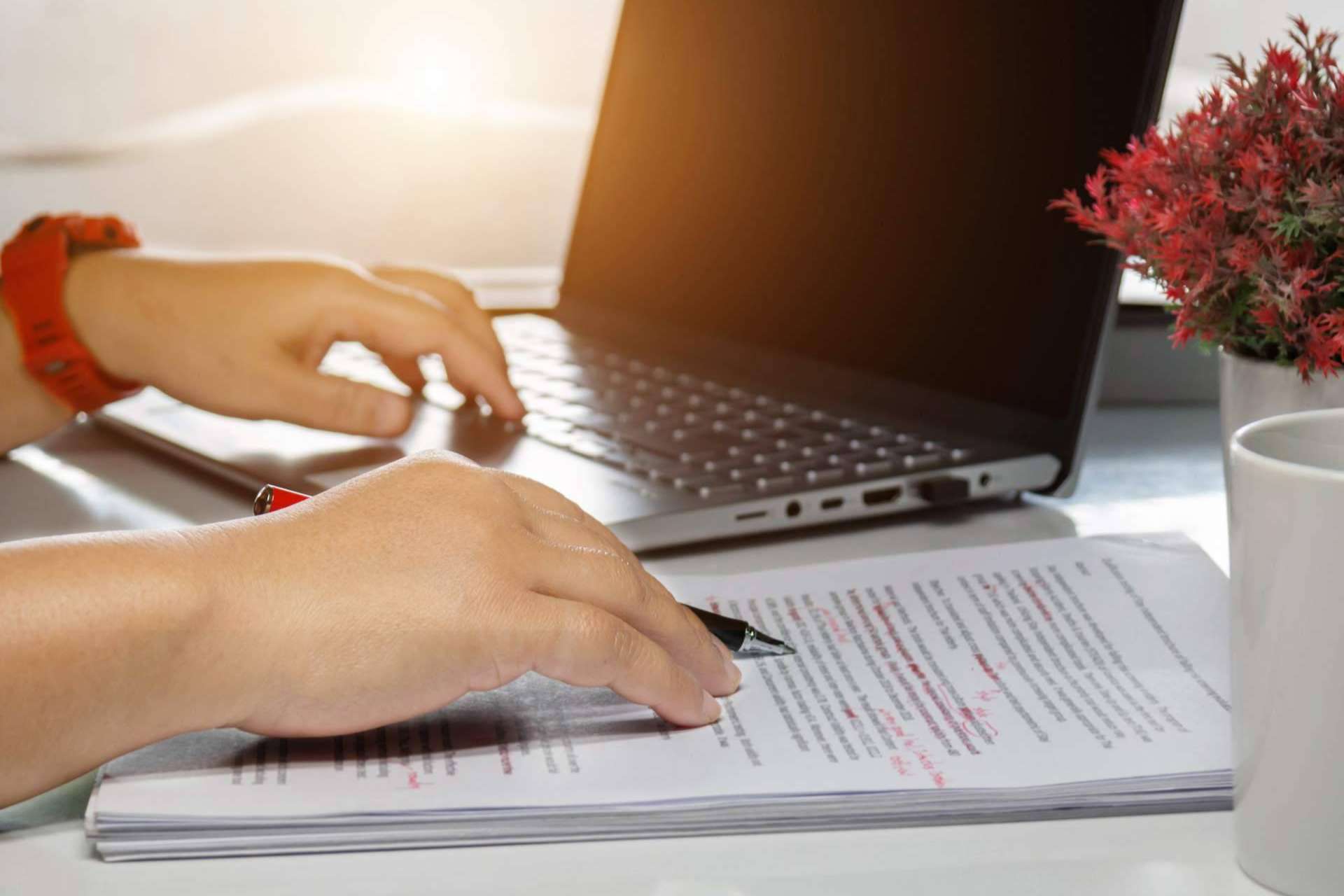 ¿Cómo conseguir ayuda con el trabajo fin de máster?: Grado y Máster