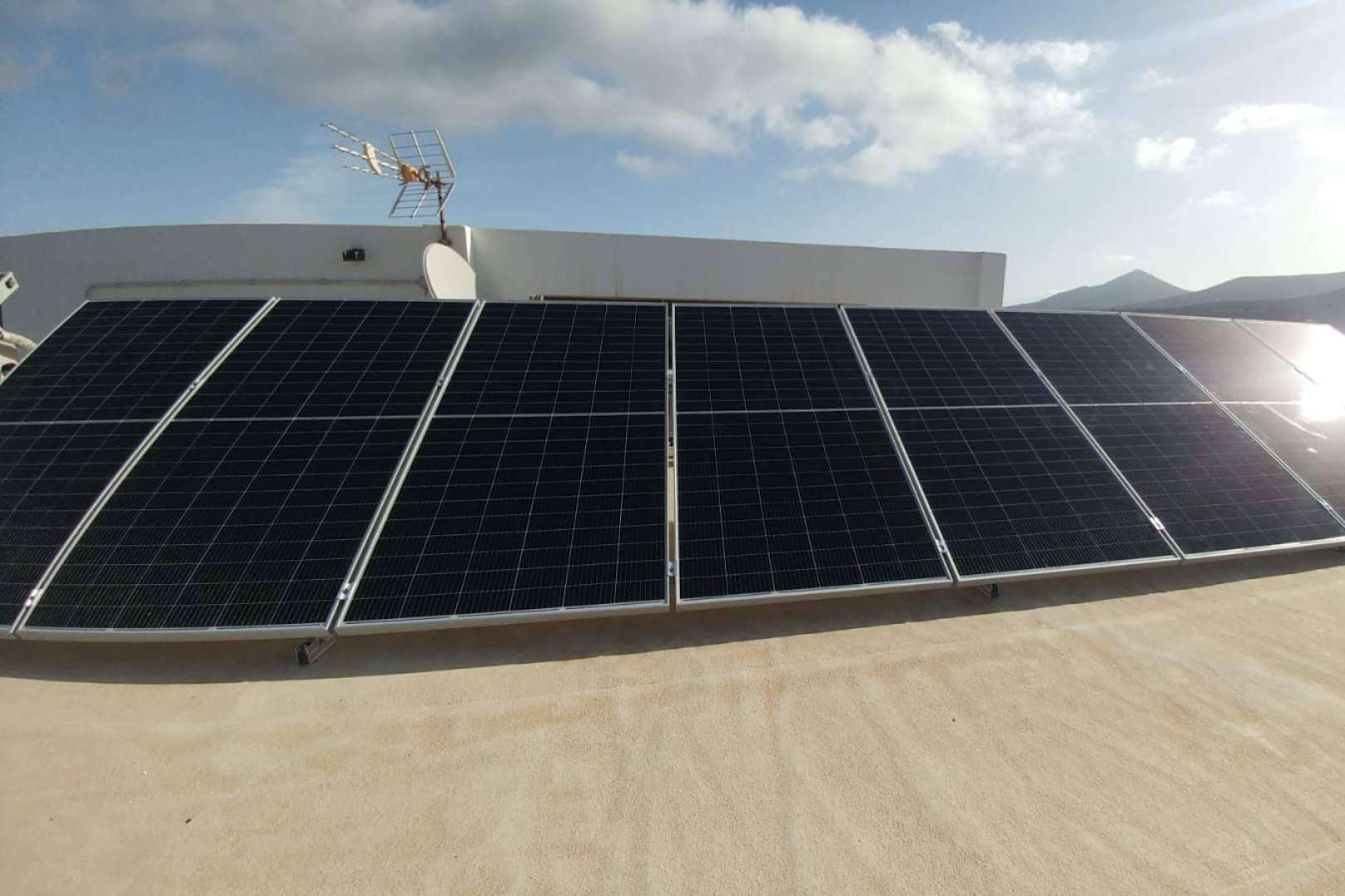 Las medidas para ahorrar frente al aumento del precio de la luz: Estudio TermoSolar