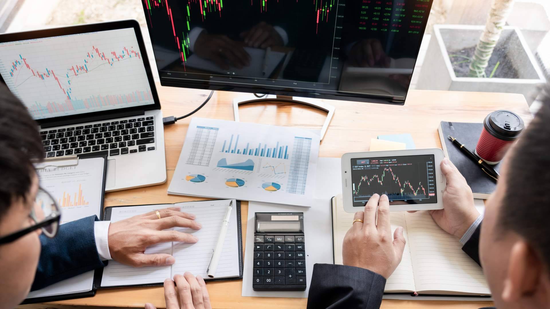 ¿Qué ofrecen los cursos de finanzas de Constanza Business & Protocol School?