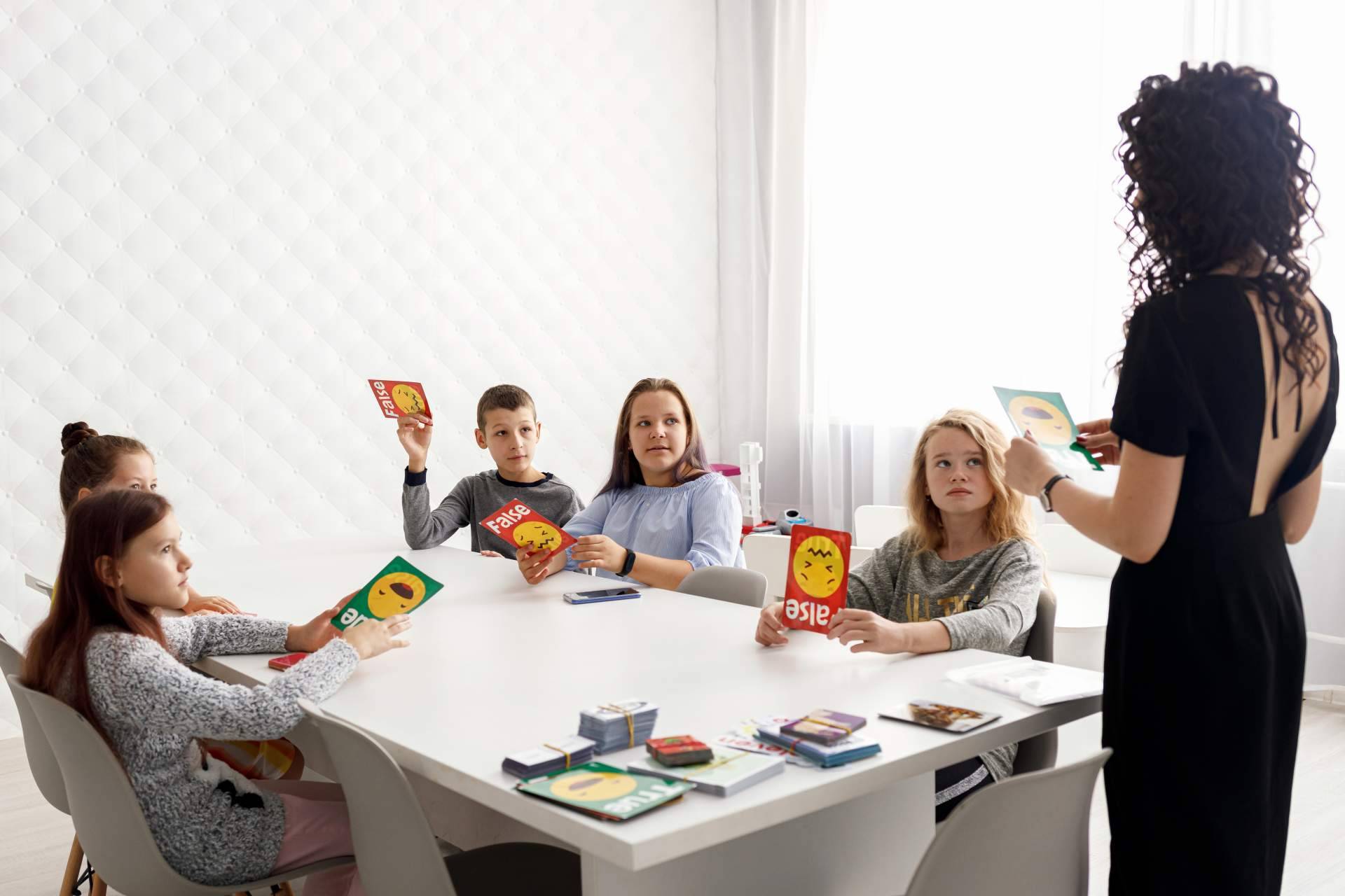 Aprender el idioma de forma didáctica y divertida con las academias de inglés en Marbella, Ale Kids