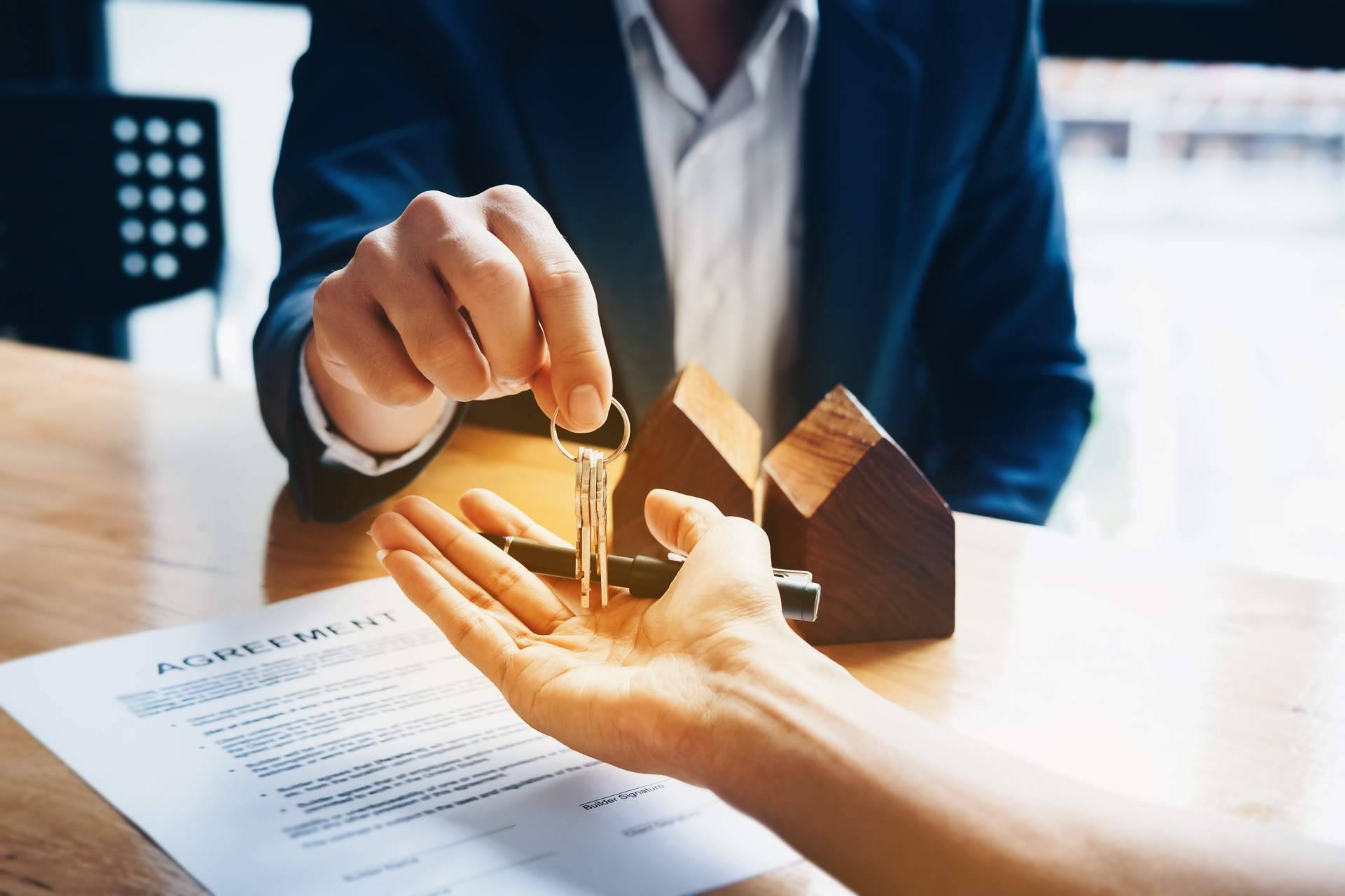 ¿Cómo hacer que comprar y vender pisos en Madrid sea más sencillo?: Sohovivienda