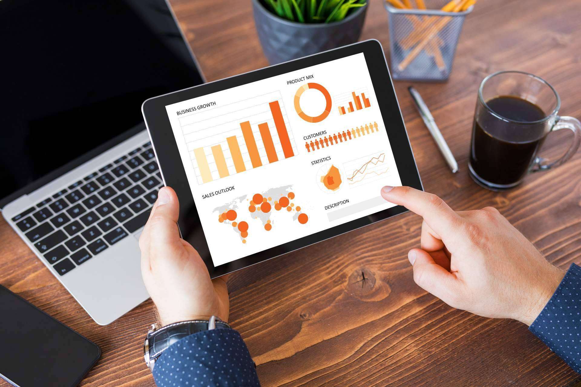 Dynamics 365 for Sales permite mejorar los procesos de servicio al cliente, marketing y venta junto a la integración del Office 365
