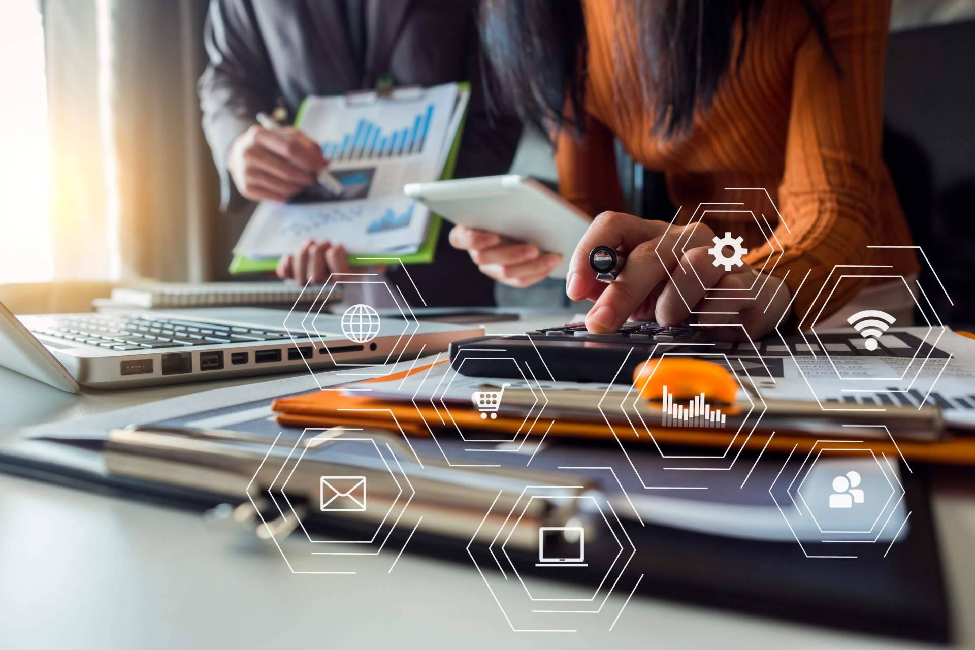 La tecnología es la base de las empresas actuales y las industrias 4.0, por Ibaru