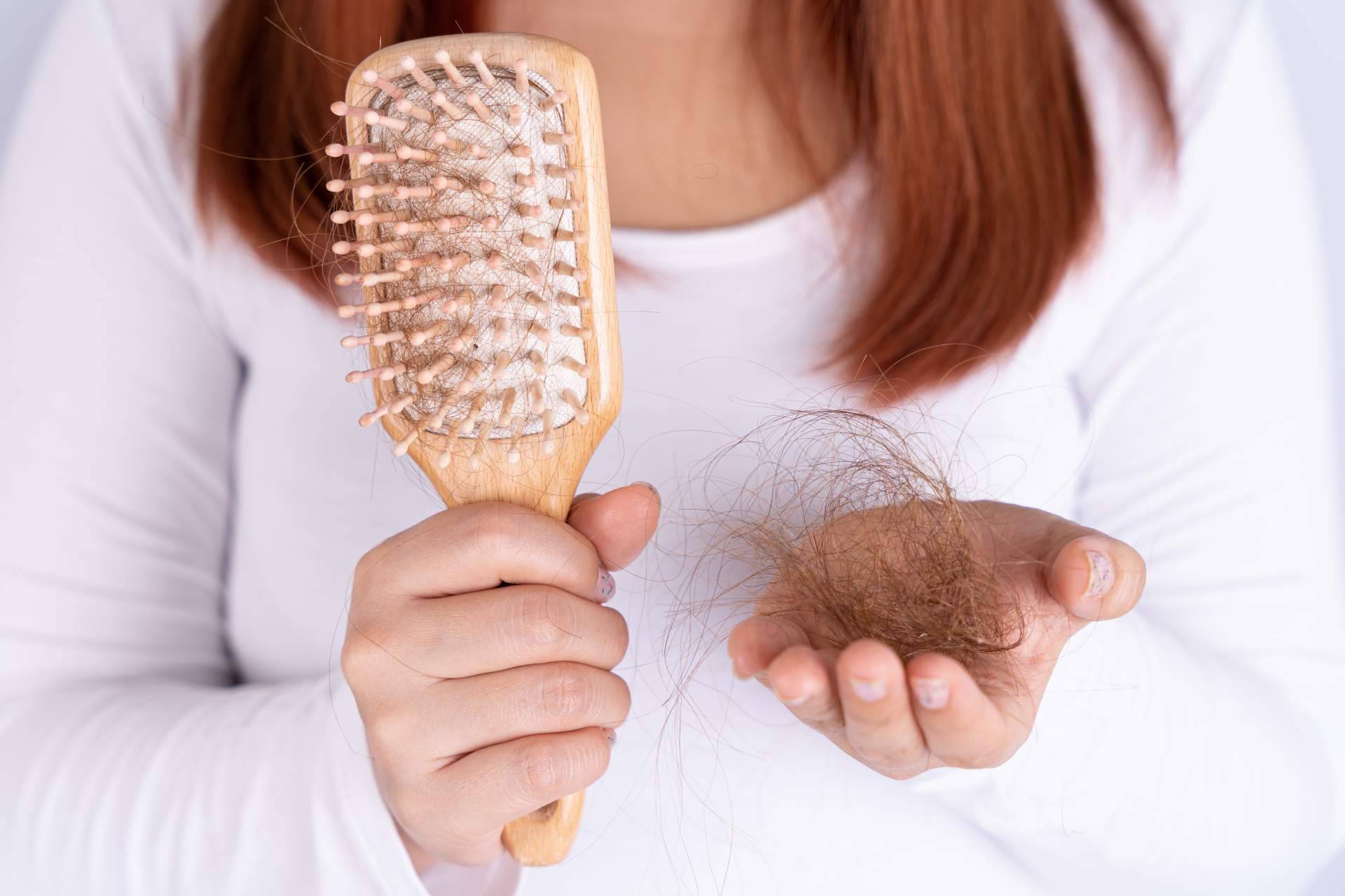 ¿Qué hacer ante la caída del cabello debida a tratamientos oncológicos? La ayuda de CharoConector Healthy Style
