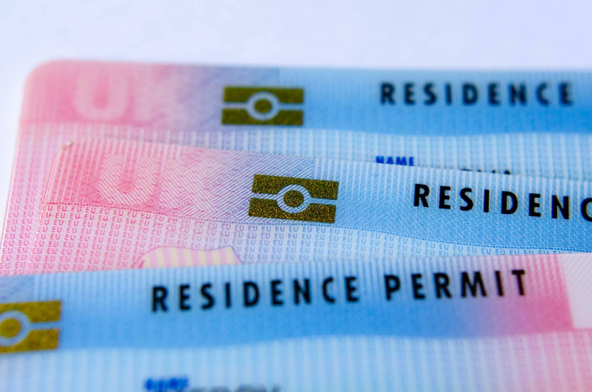 Despacho de abogados especializados en renovación de residencia, Migrow