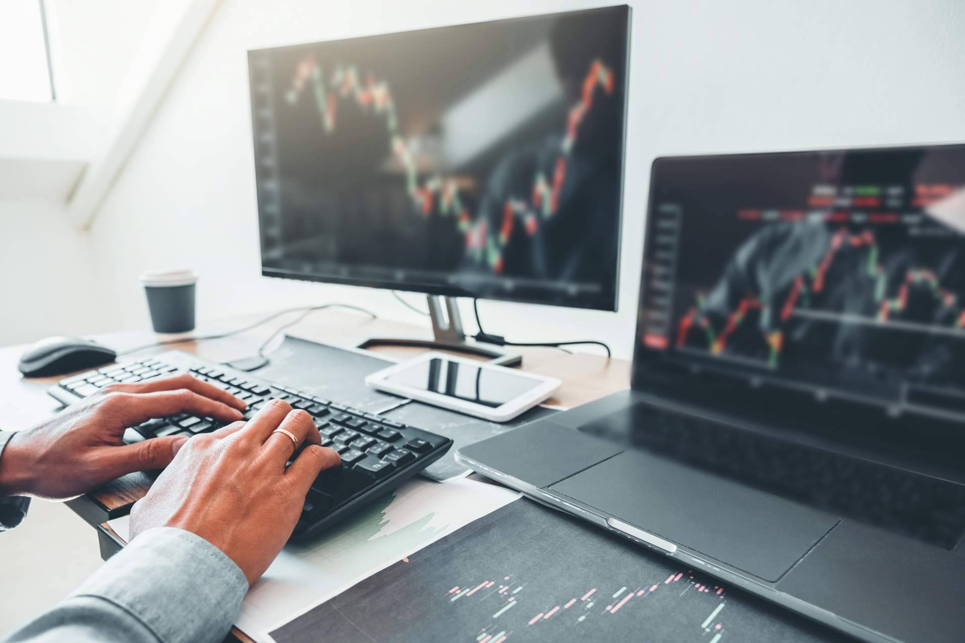La agencia de marketing digital del emprendedor Diego Moreno es Hawk X