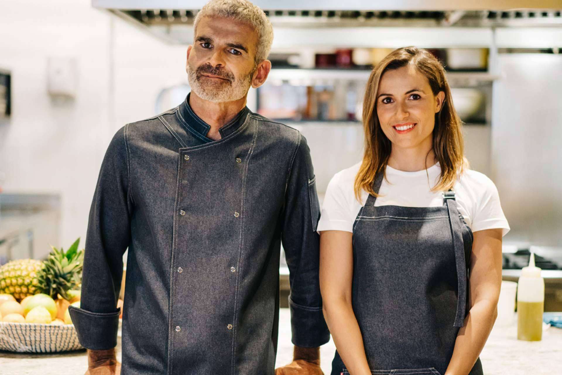 Amplia variedad de uniformes de trabajo en Promofactory