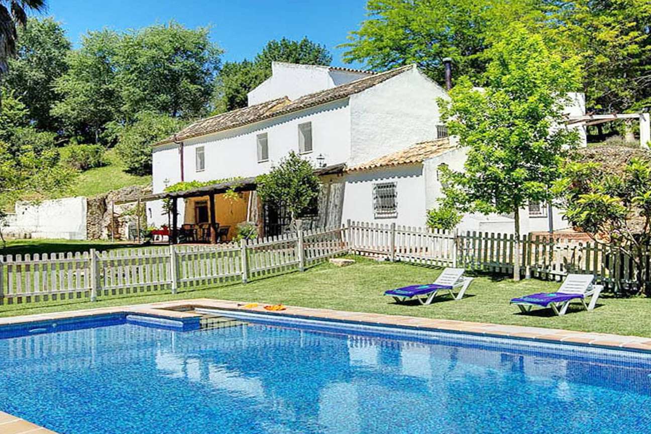 Conseguir la renta del alquiler por adelantado de forma legal gracias a Using Homes
