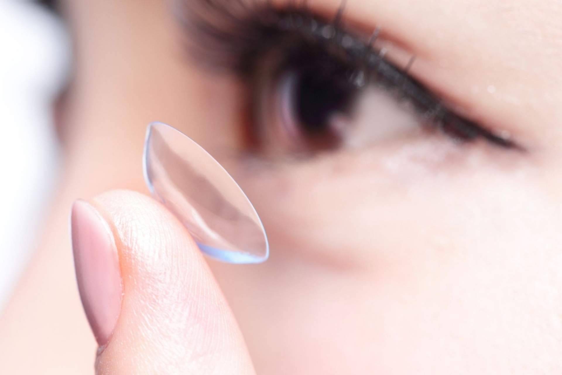 Las Lentillas Nocturnas Orto-K de BENALÚA ÓPTICA permiten reducir la miopía al dormir y levantarse con una visión perfecta
