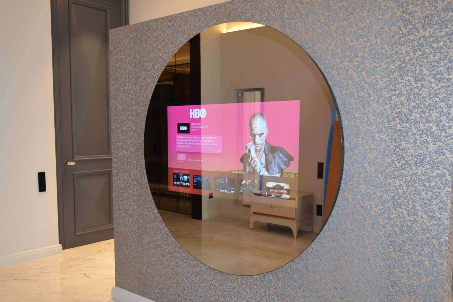 Conocer la inteligencia ambiental de la mano de Duriglass y sus modelos como el Smart Mirror