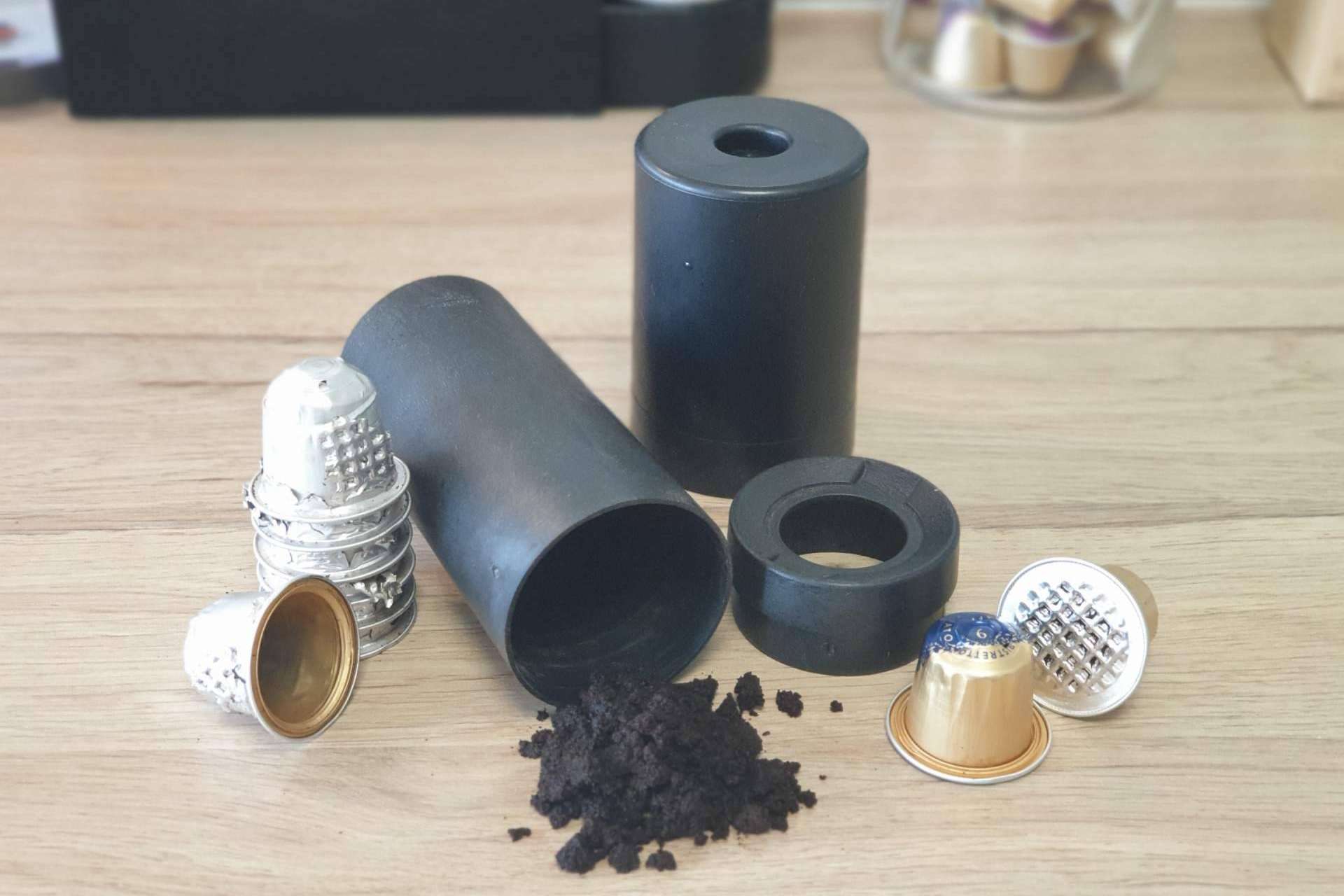 Reciclar las cápsulas de café con el invento de Coffee Out