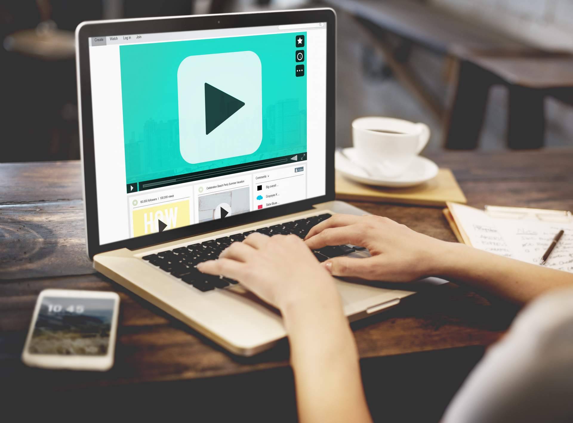 Crear material audiovisual para una estrategia de marketing exitosa con la agencia de marketing digital Sabadell MarketBoom