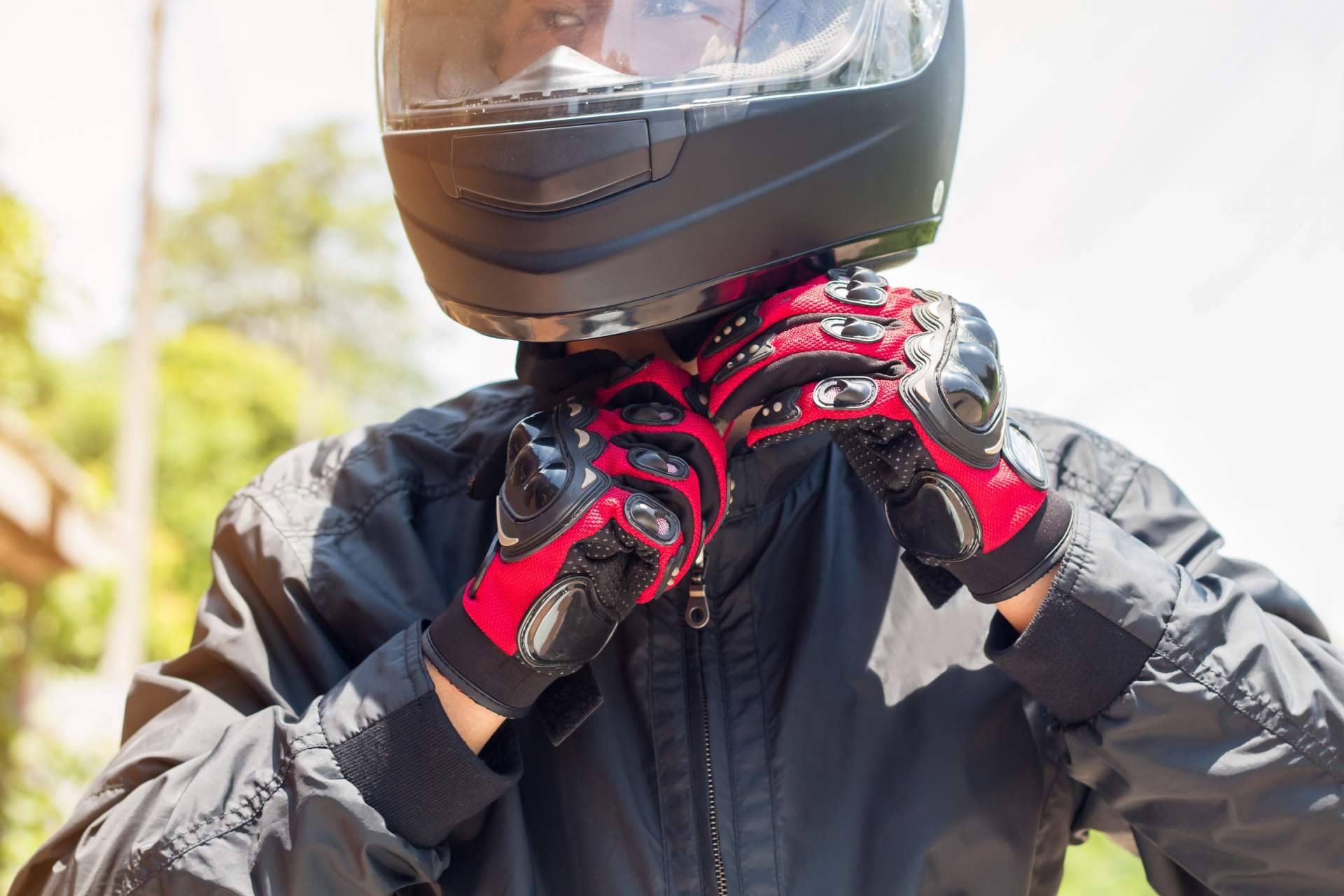 La selección de ropa para moto y botas trail que ofrece MOTÓNITY