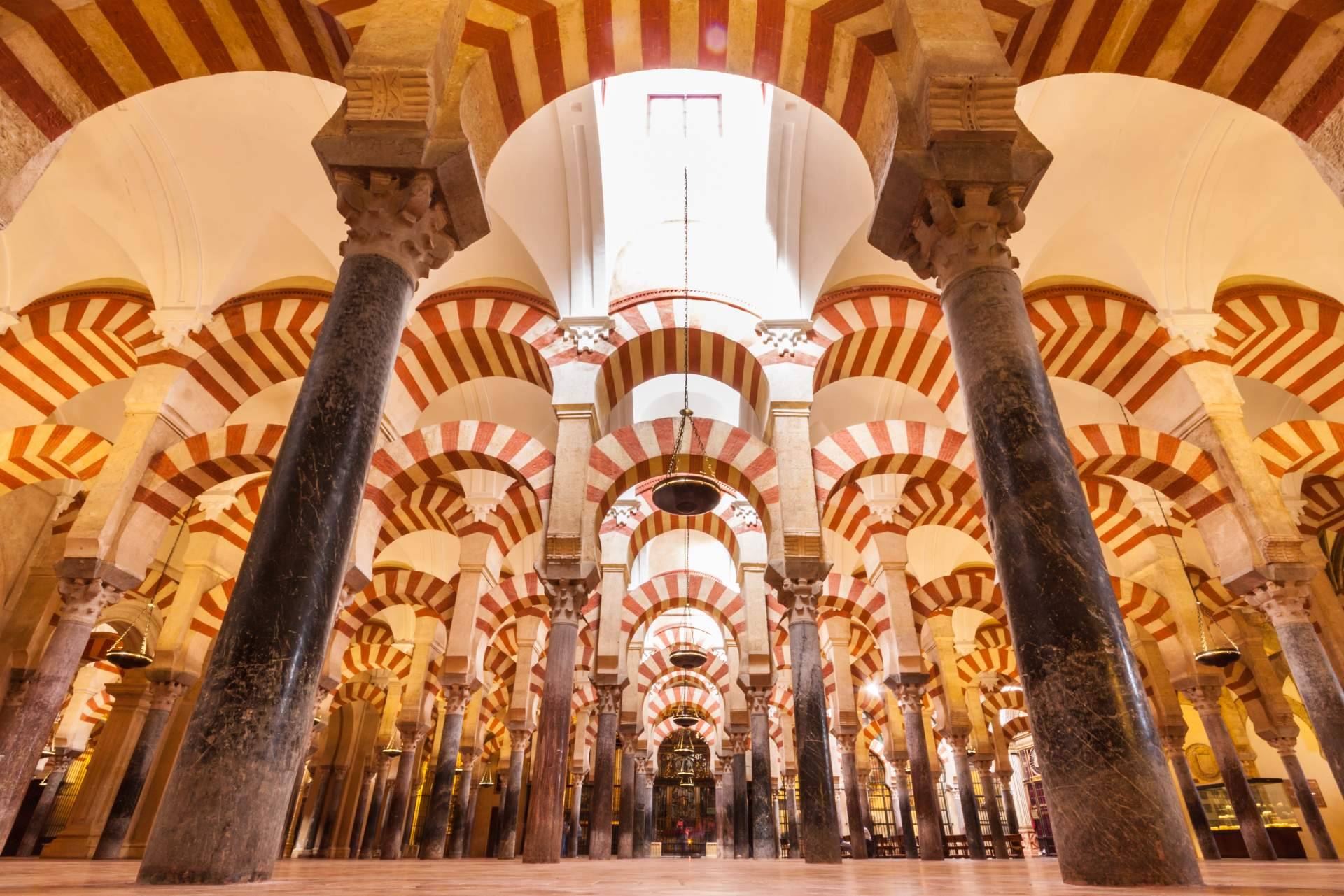 Por qué se debe visitar Córdoba con las visitas guiadas de APIT Córdoba