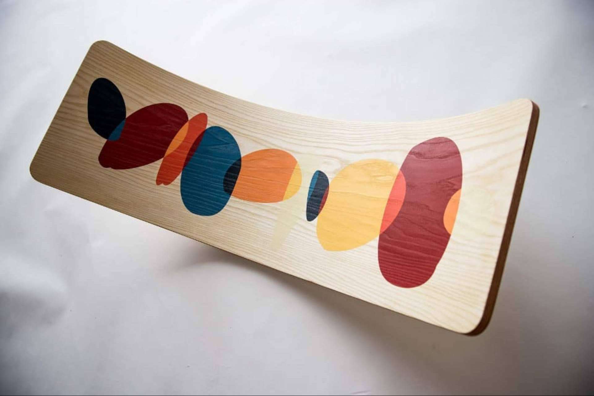 Planeta Eco Aventura presenta sus juguetes de madera artesanales que siguen las pedagogías Montessori, Waldorf o Pikler