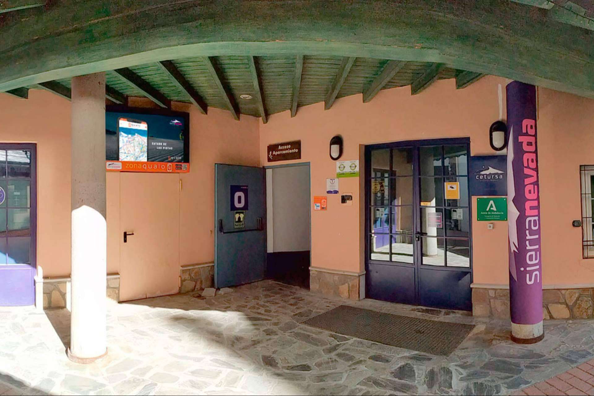 Servicios QUALO en la estación de esquí de Sierra Nevada (Granada)