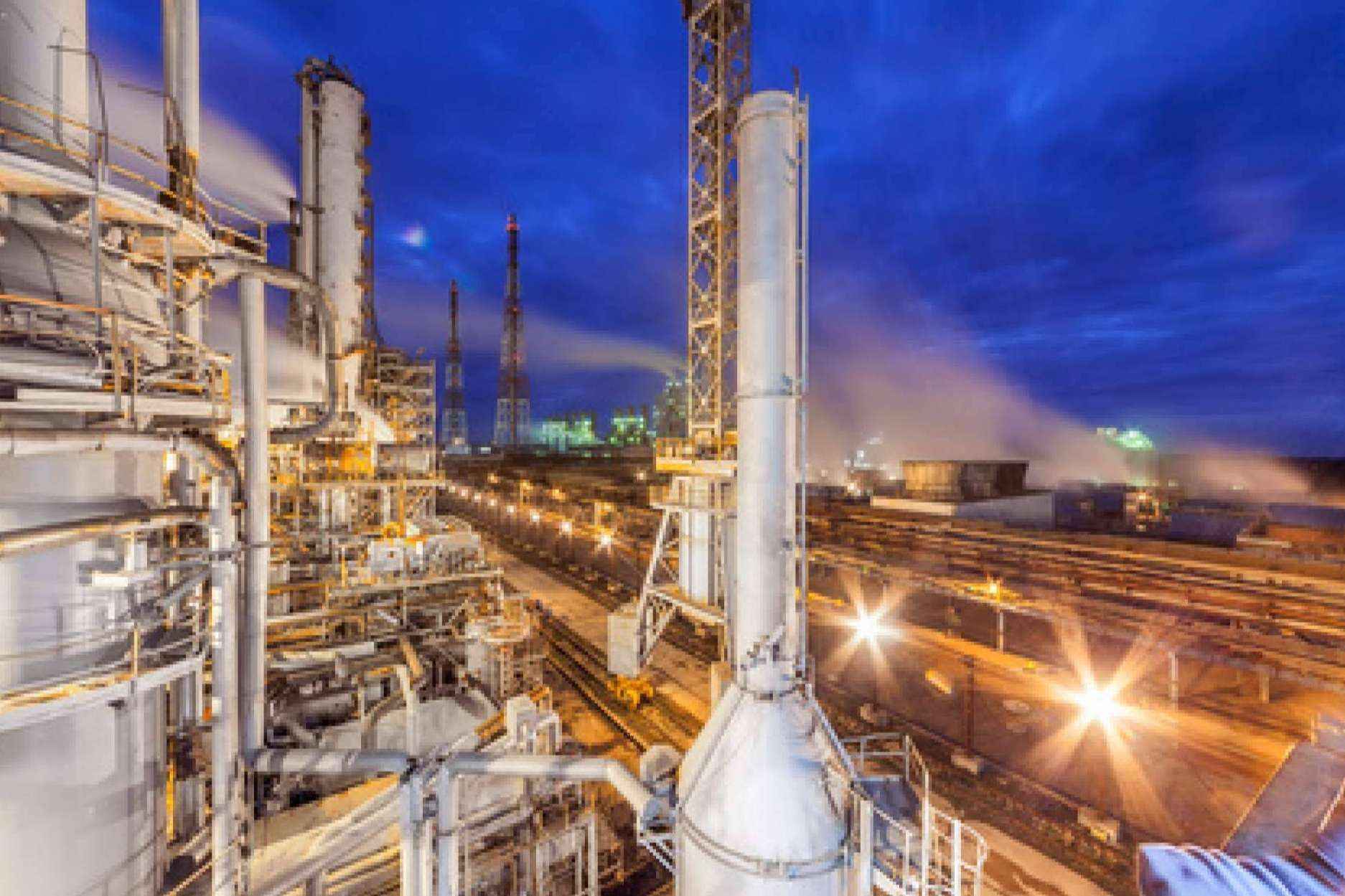 Capturar el CO2 de las refinerías y plantas químicas y emplearlo para fabricar nuevos combustibles