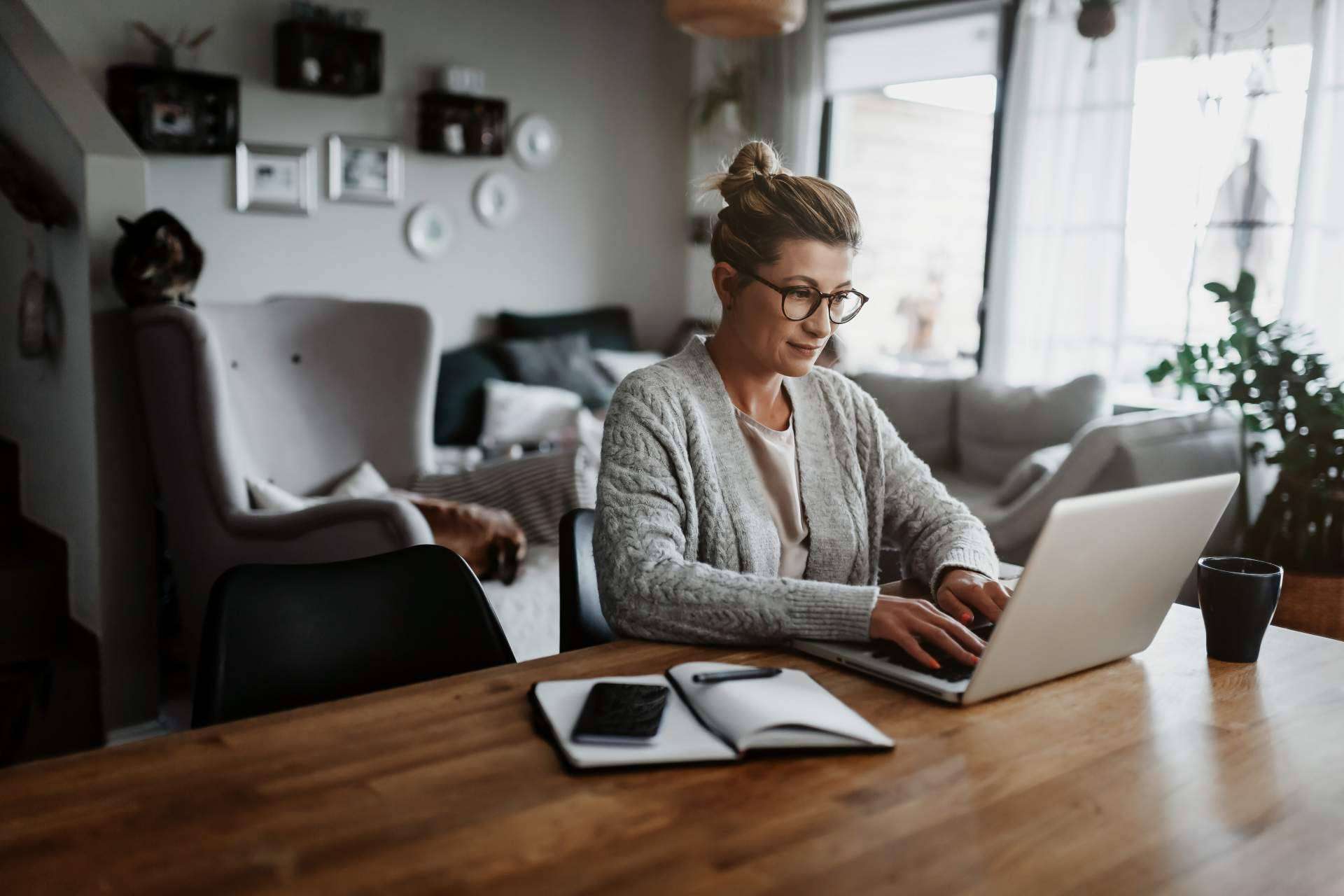 Apostar por el Digital Workplace de una empresa para aumentar la rentabilidad a través del soporte de Sosmatic
