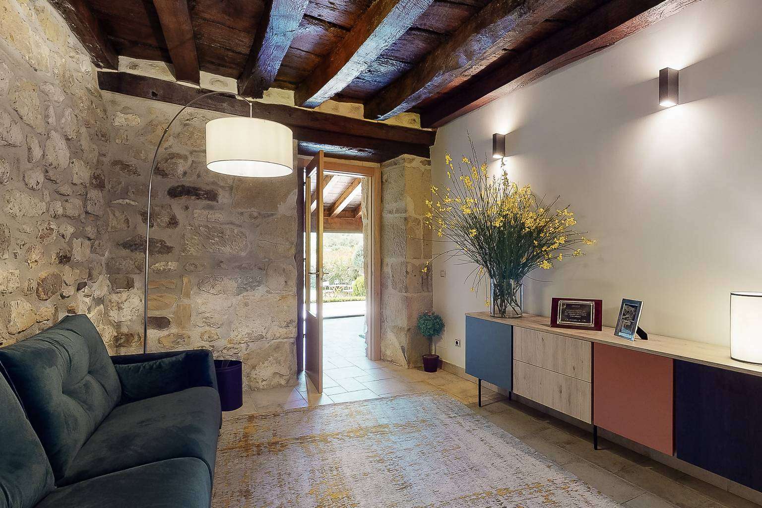 Disfrutar de las maravillas naturales de Navarra es posible desde Ixurkonea, un lugar privilegiado