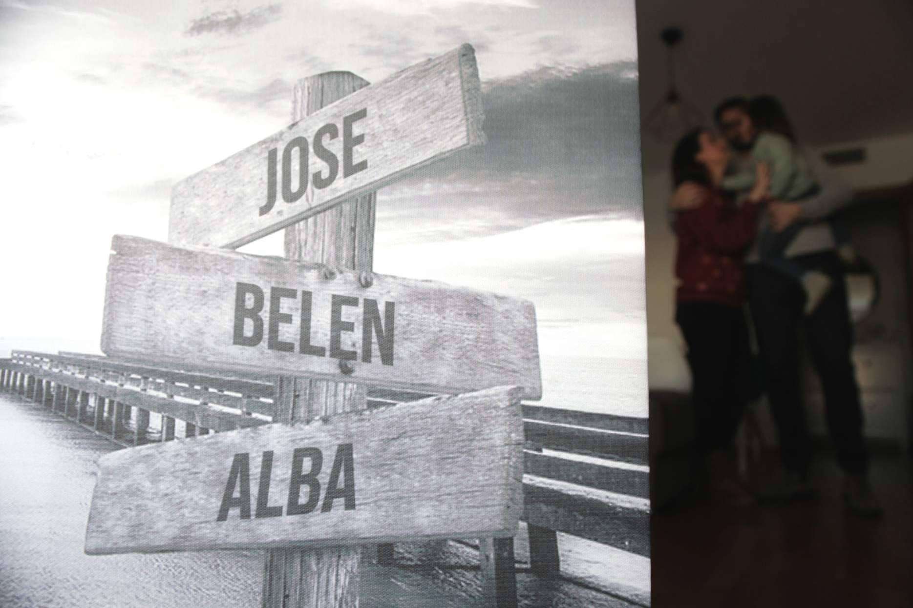 Convertir cualquier piso en un hogar con los lienzos personalizados artesanales de VeAlma
