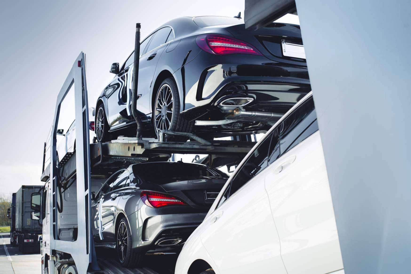Opciones para transportar un coche en España con Transportamos Tu Coche