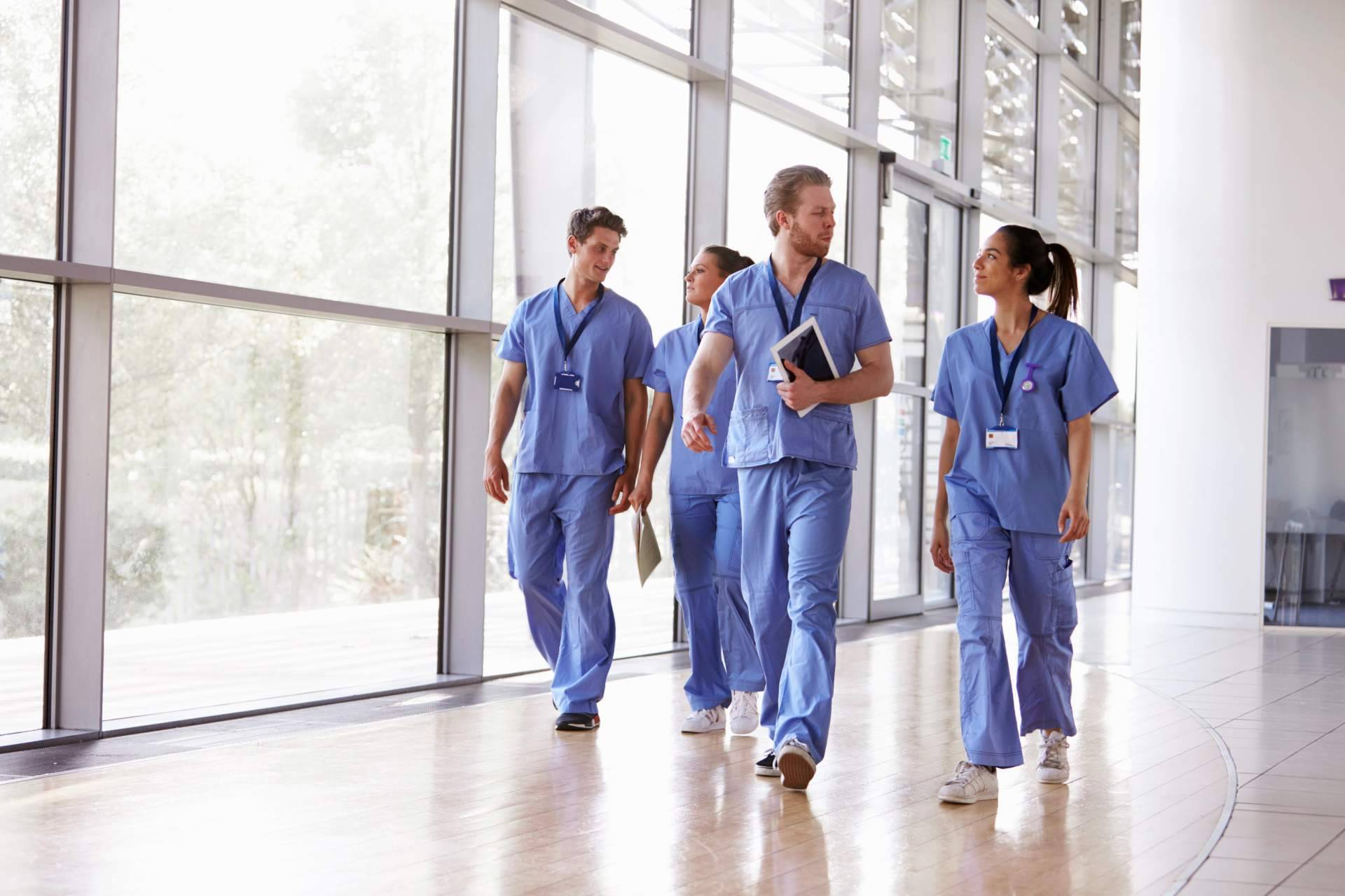 El personal sanitario encuentra en Socideco cursos certificados