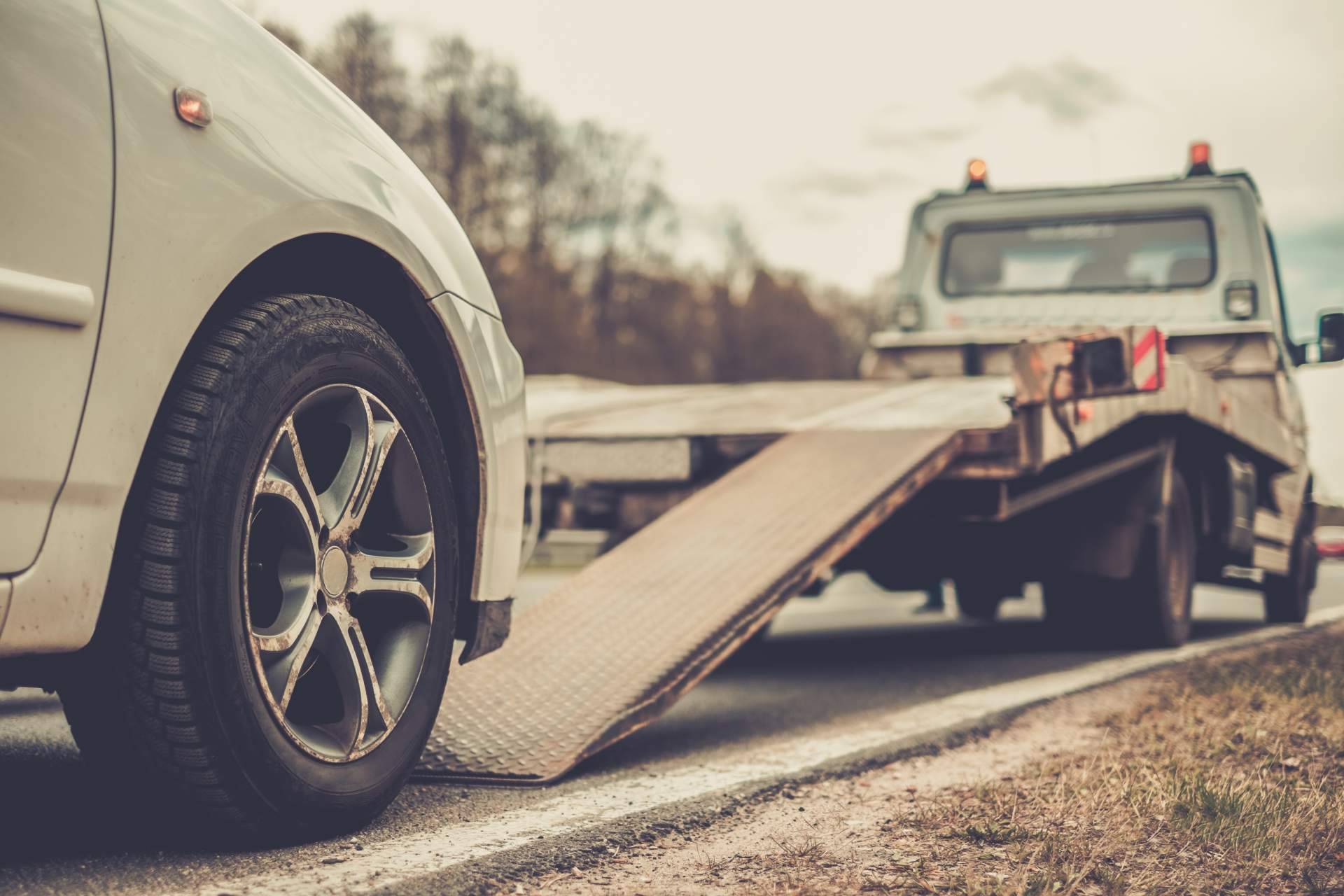 Transportamos Tu Coche realiza el servicio de recogida de transportes averiados