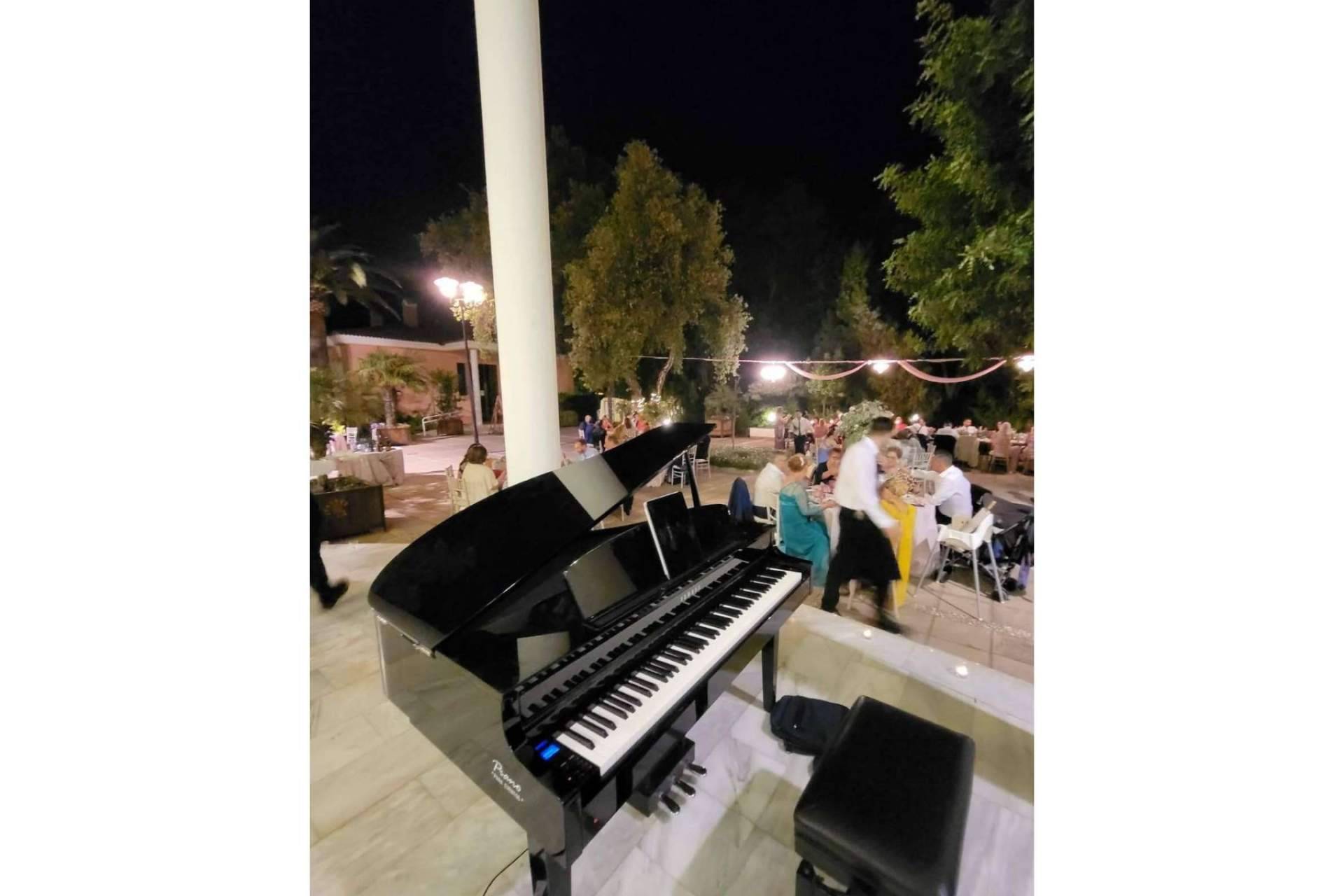 Música de piano en directo para crear un momento único en bodas y eventos con Piano Para Eventos