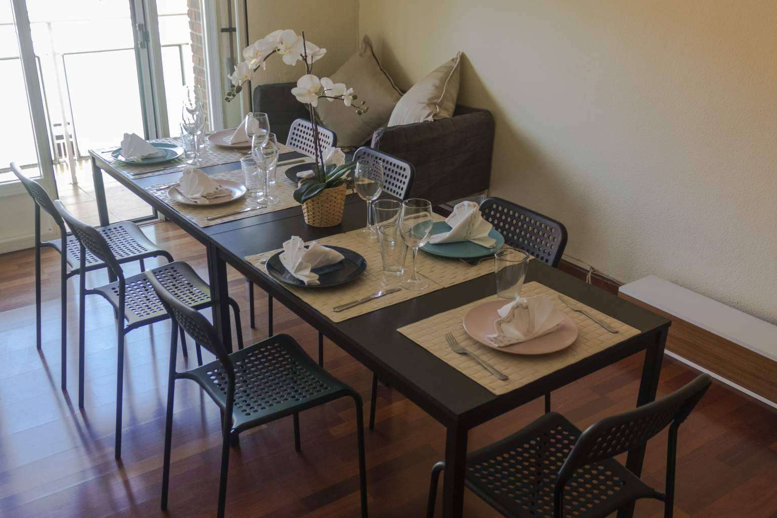 12 Octubre Residence ofrece habitaciones en Madrid cómodas y económicas