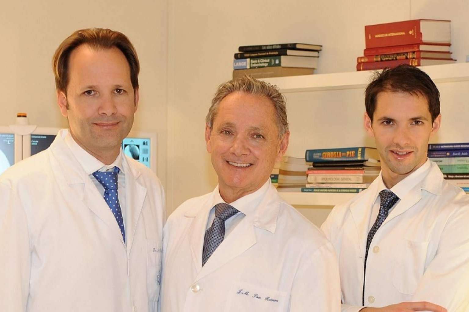 Grandes soluciones para corregir juanetes y dedos de garra con cirugía mínimamente invasiva del pie, en la Clínica San Román