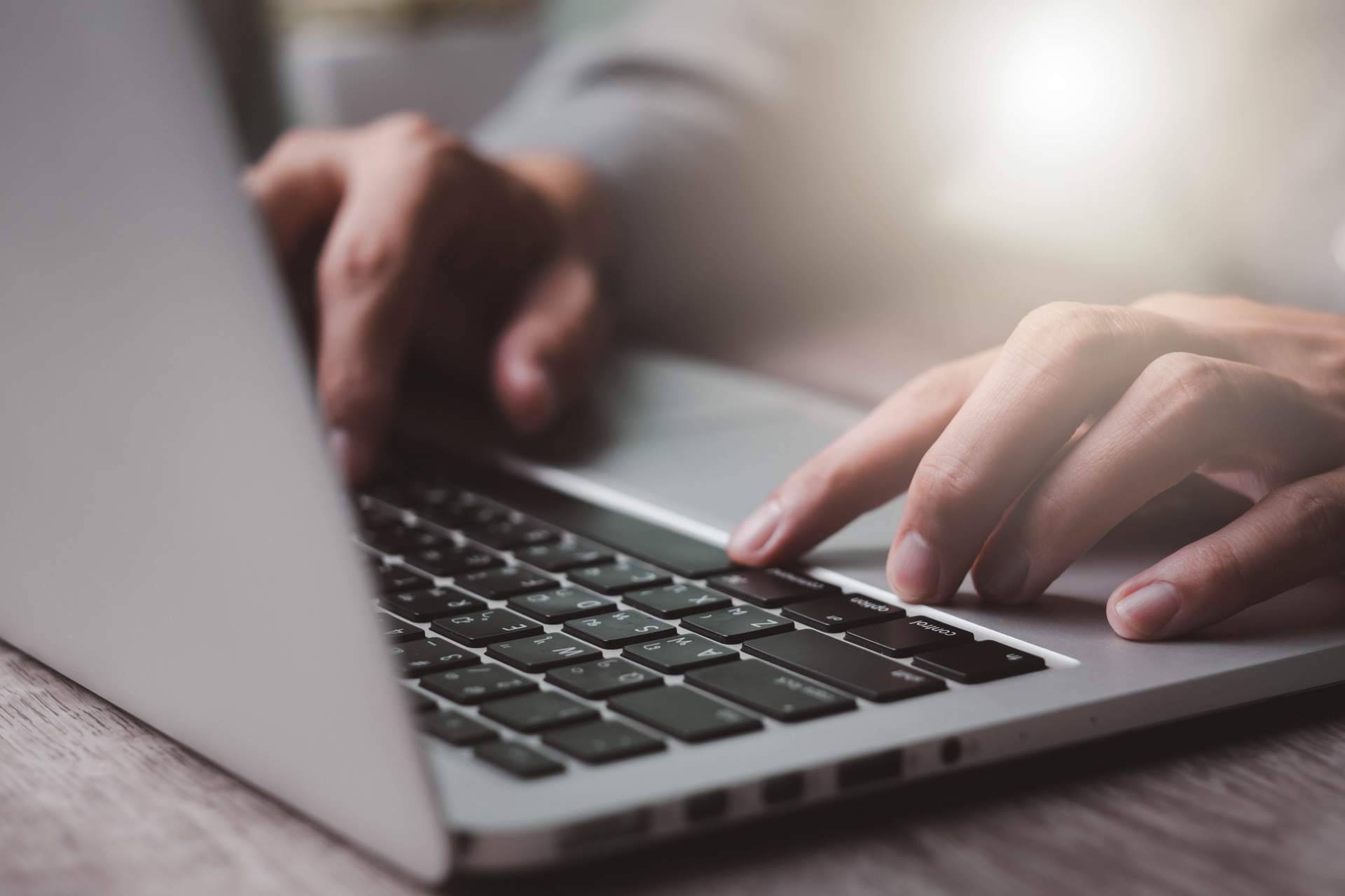 El camino de un CEO, un canal de YouTube que aborda el marketing de referencia