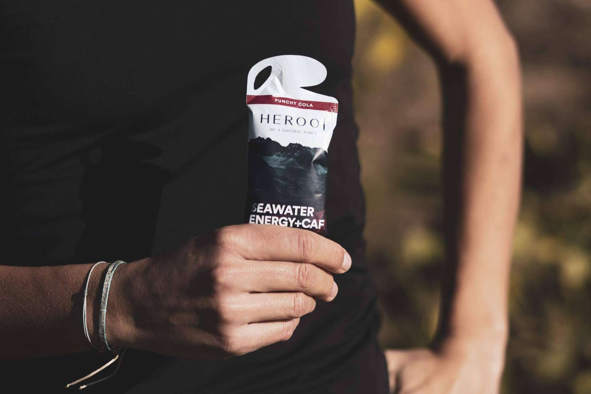 Nutrición deportiva innovadora con agua de mar, de la mano de Herooj