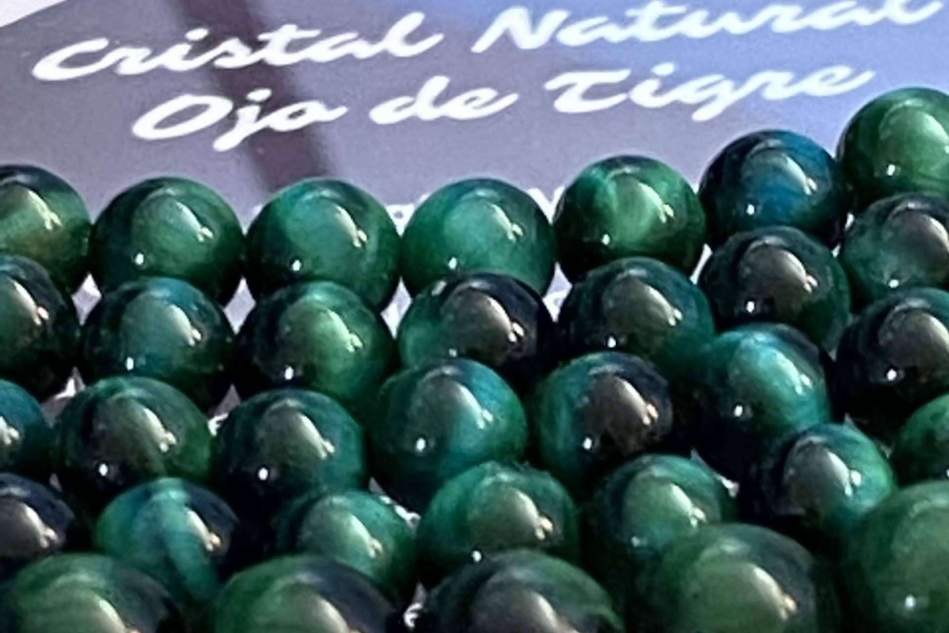 Enernum dispone de enernums hechos de madera de sándalo y piedras naturales