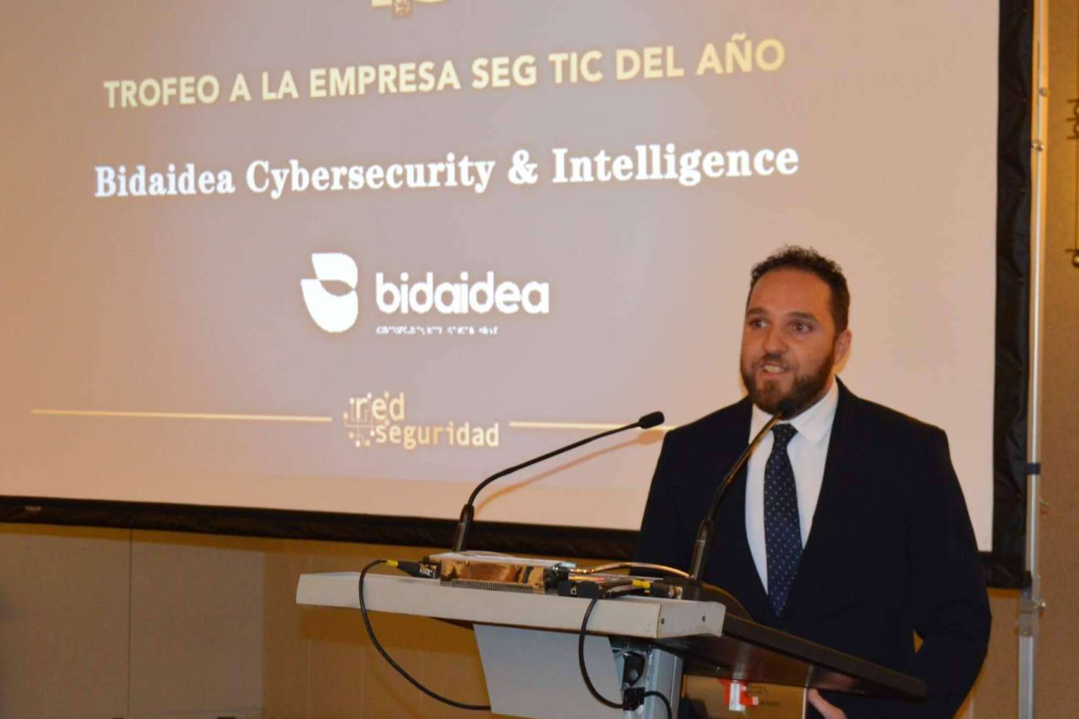 'Mejor empresa de ciberseguridad del año', el premio ganado y recogido por Mikel Rufián