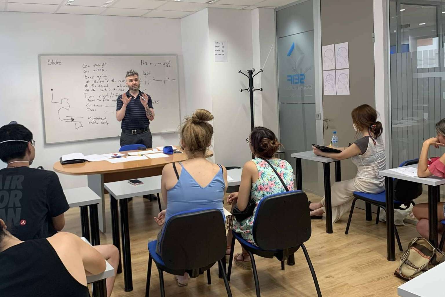 Aprender inglés los fines de semana de la mano de Seif English Academy